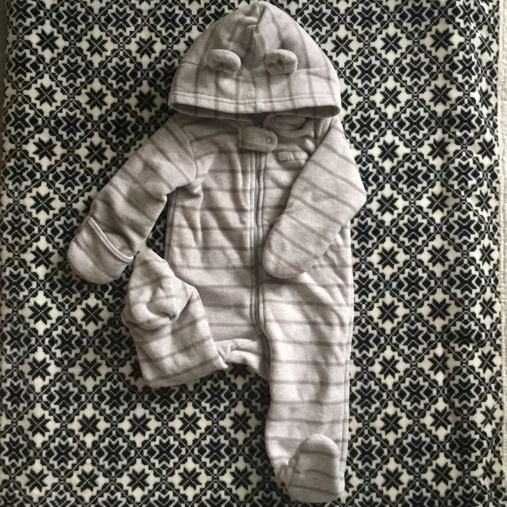 CARTER’S Winter bodysuit